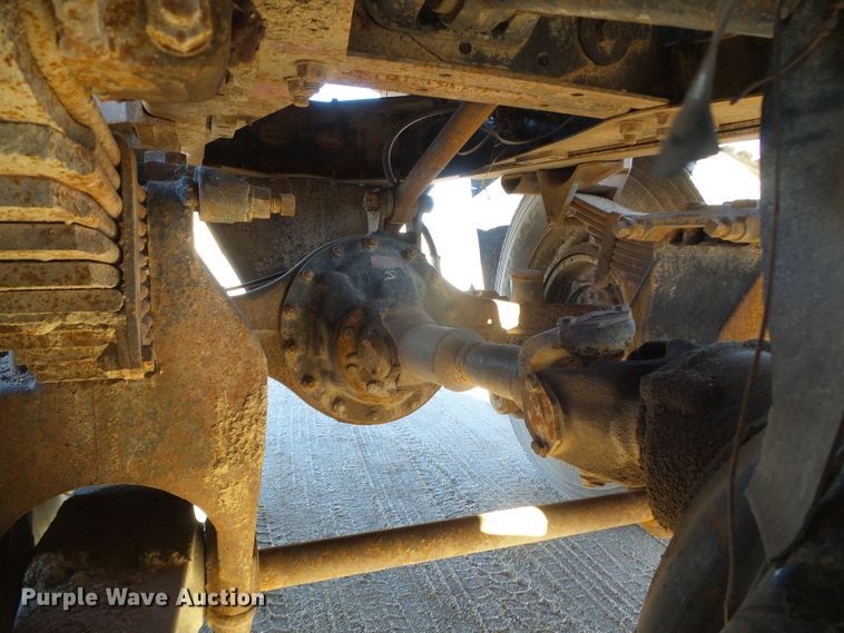 image for item DG0412 1980 International Paystar 5000 flatbed truck