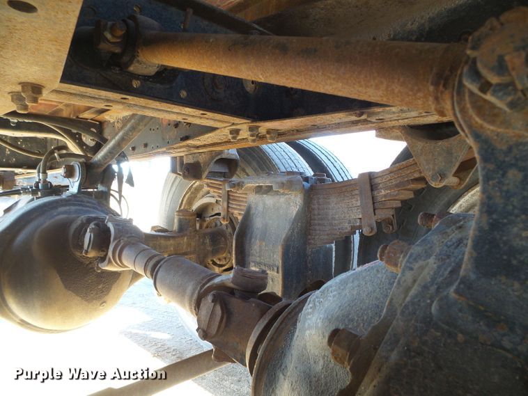 image for item DG0412 1980 International Paystar 5000 flatbed truck