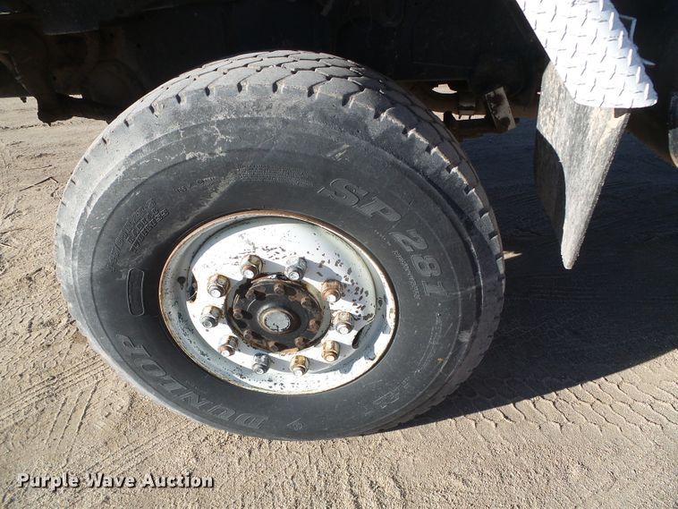 image for item DG0412 1980 International Paystar 5000 flatbed truck