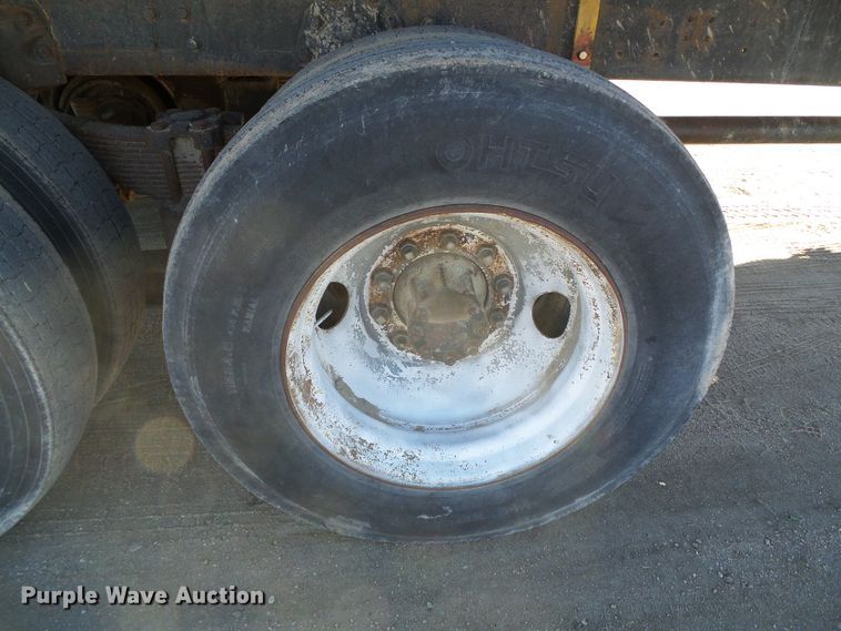 image for item DG0412 1980 International Paystar 5000 flatbed truck