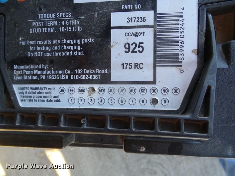 image for item DG0412 1980 International Paystar 5000 flatbed truck