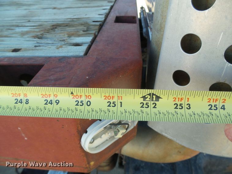 image for item DG0412 1980 International Paystar 5000 flatbed truck