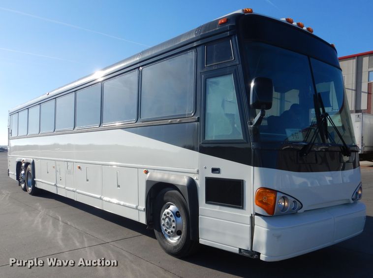 image for item DG5879 1995 MCI DL3 coach bus