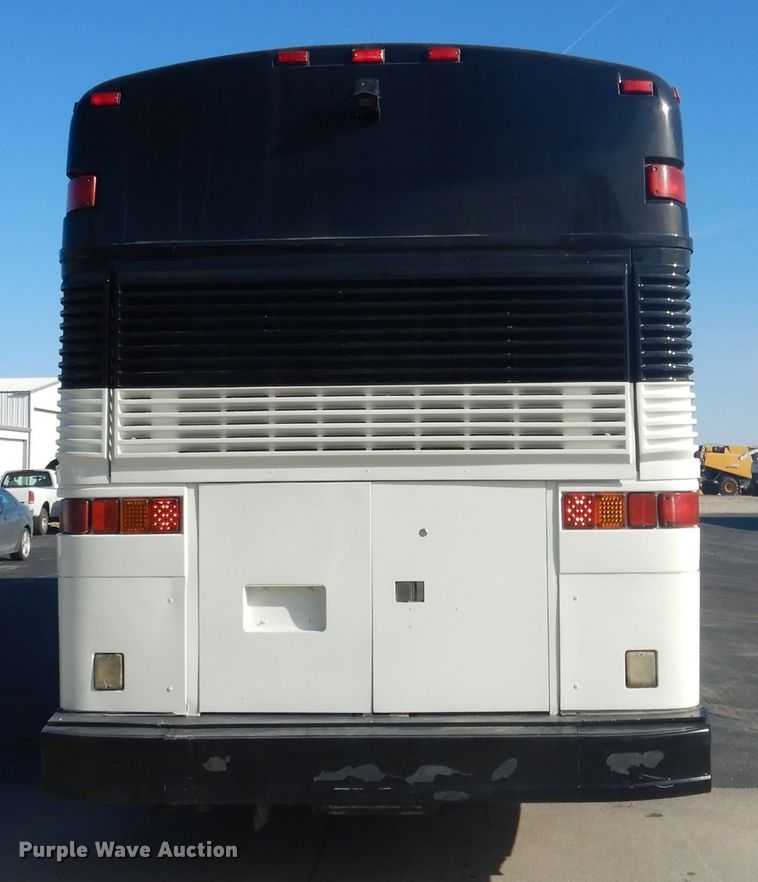image for item DG5879 1995 MCI DL3 coach bus