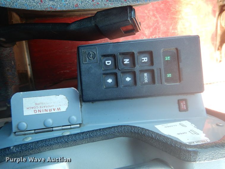 image for item DG5879 1995 MCI DL3 coach bus