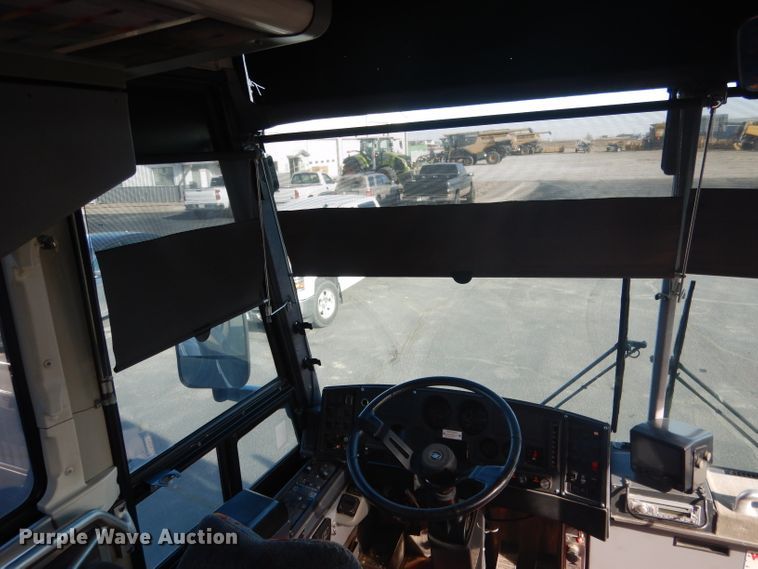 image for item DG5879 1995 MCI DL3 coach bus