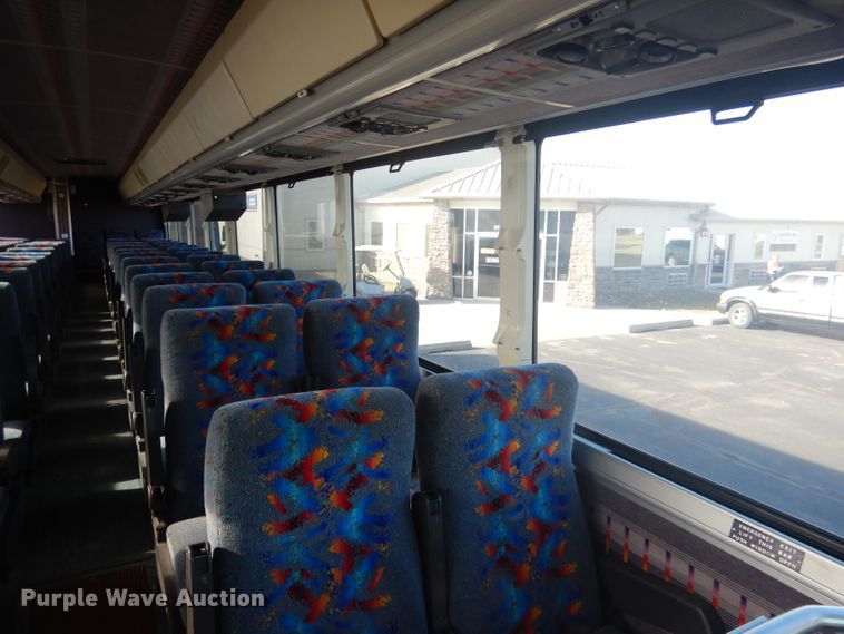 image for item DG5879 1995 MCI DL3 coach bus