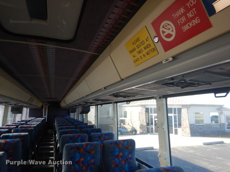 image for item DG5879 1995 MCI DL3 coach bus