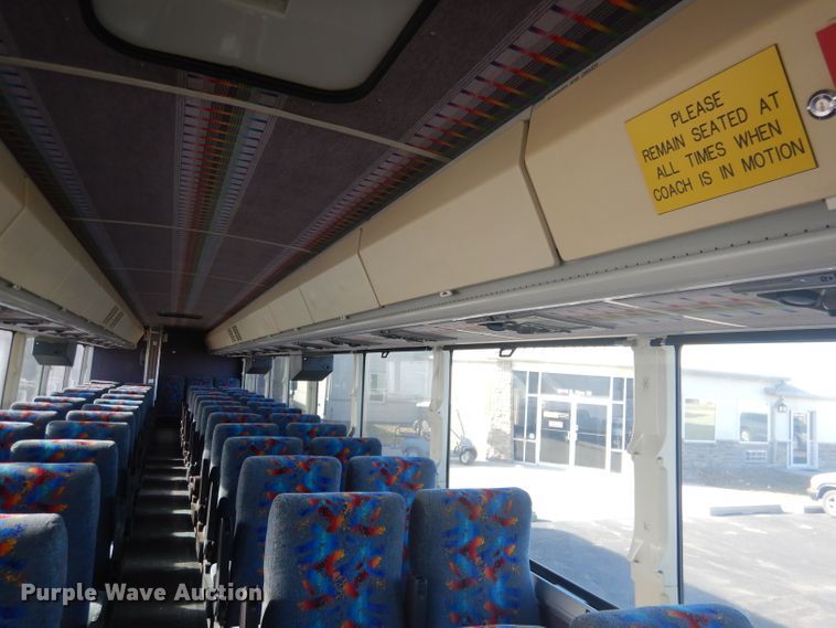 image for item DG5879 1995 MCI DL3 coach bus