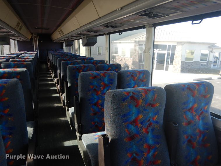 image for item DG5879 1995 MCI DL3 coach bus