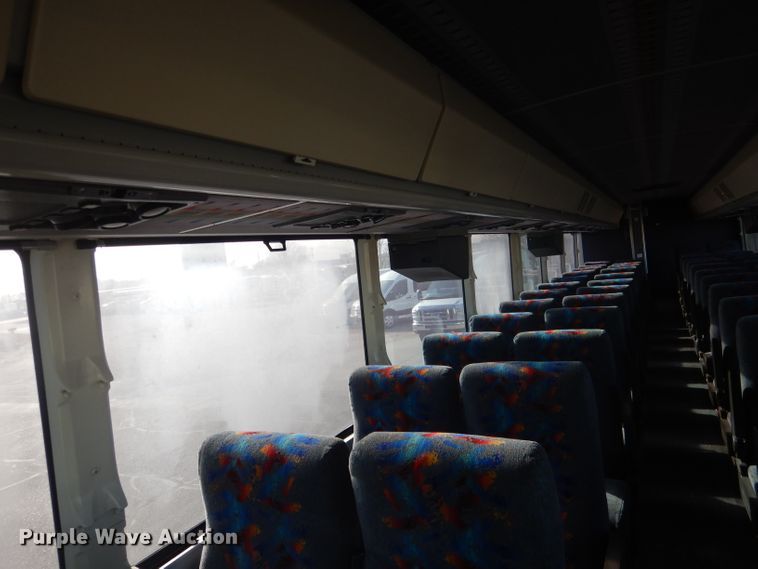 image for item DG5879 1995 MCI DL3 coach bus