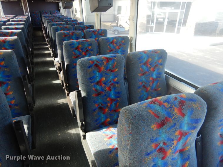 image for item DG5879 1995 MCI DL3 coach bus