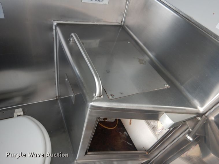 image for item DG5879 1995 MCI DL3 coach bus