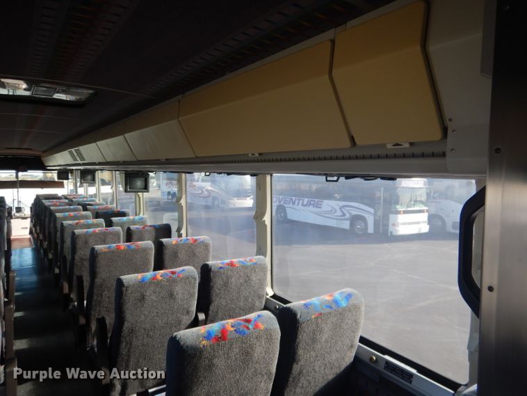 image for item DG5879 1995 MCI DL3 coach bus