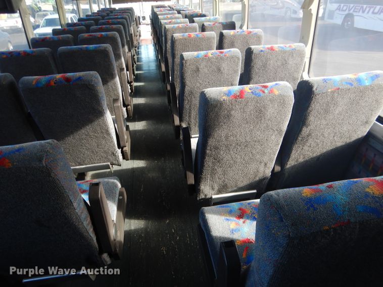 image for item DG5879 1995 MCI DL3 coach bus