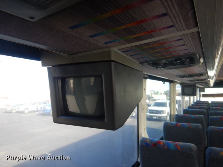 image for item DG5879 1995 MCI DL3 coach bus