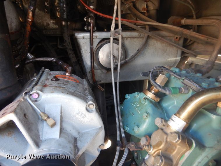 image for item DG5879 1995 MCI DL3 coach bus