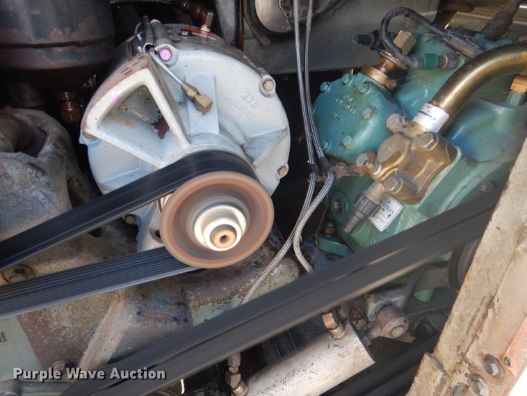 image for item DG5879 1995 MCI DL3 coach bus