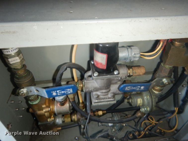 image for item DG5879 1995 MCI DL3 coach bus