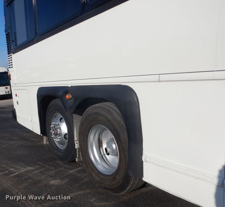 image for item DG5879 1995 MCI DL3 coach bus