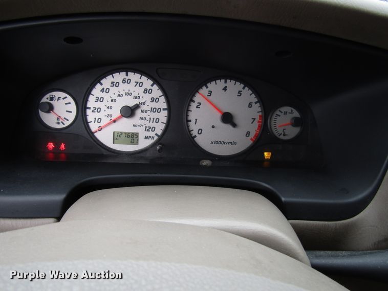 image for item DG6669 2002 Nissan Pathfinder SUV