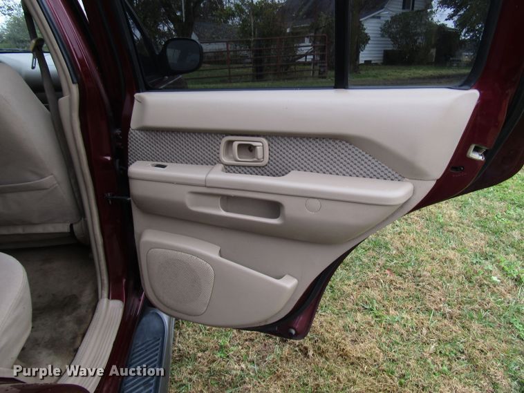 image for item DG6669 2002 Nissan Pathfinder SUV