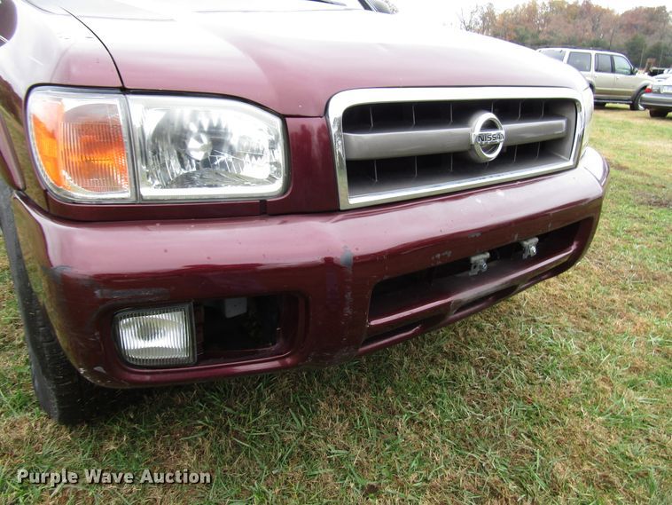 image for item DG6669 2002 Nissan Pathfinder SUV