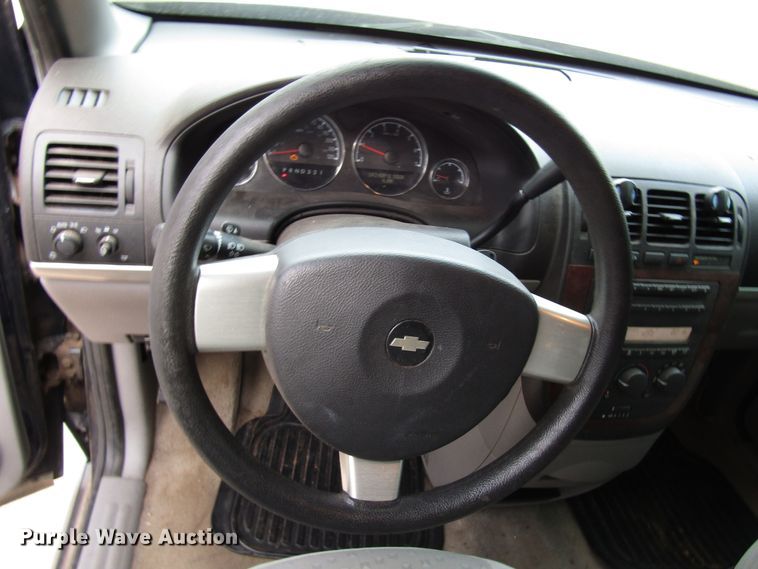 image for item DG6739 2005 Chevrolet Uplander SUV