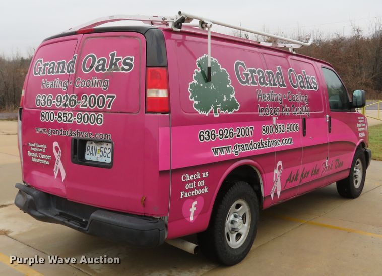 image for item DH1709 2005 Chevrolet Express 1500 van