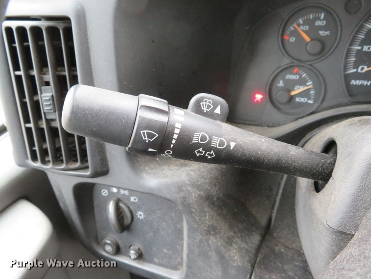 image for item DH1709 2005 Chevrolet Express 1500 van