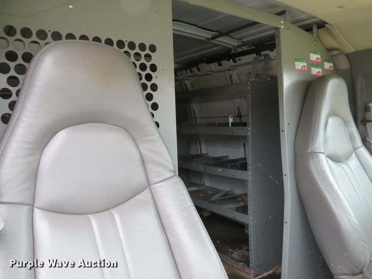 image for item DH1709 2005 Chevrolet Express 1500 van