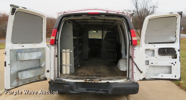 image for item DH1709 2005 Chevrolet Express 1500 van