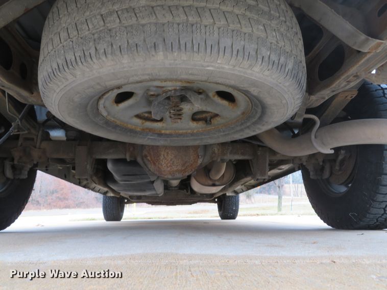 image for item DH1709 2005 Chevrolet Express 1500 van