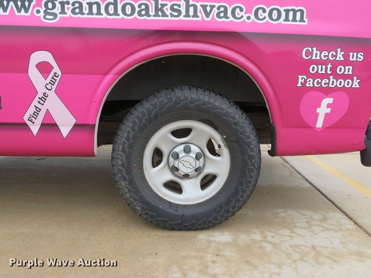 image for item DH1709 2005 Chevrolet Express 1500 van