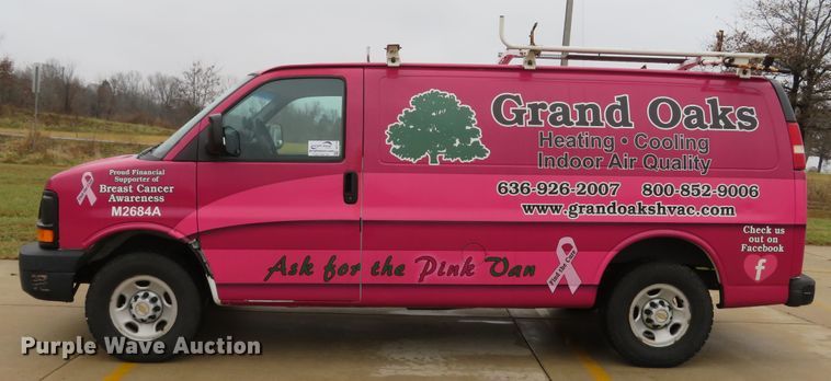 image for item DH1710 2005 Chevrolet Express 3500 van