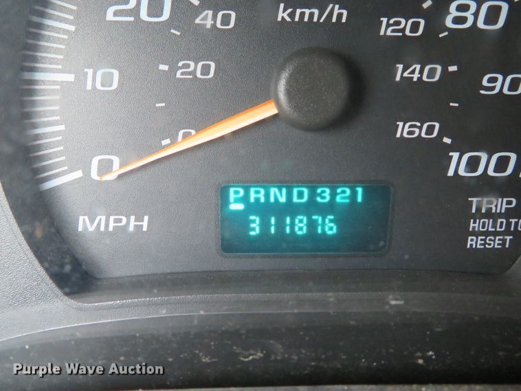 image for item DH1710 2005 Chevrolet Express 3500 van