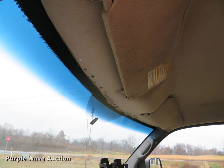 image for item DH1710 2005 Chevrolet Express 3500 van