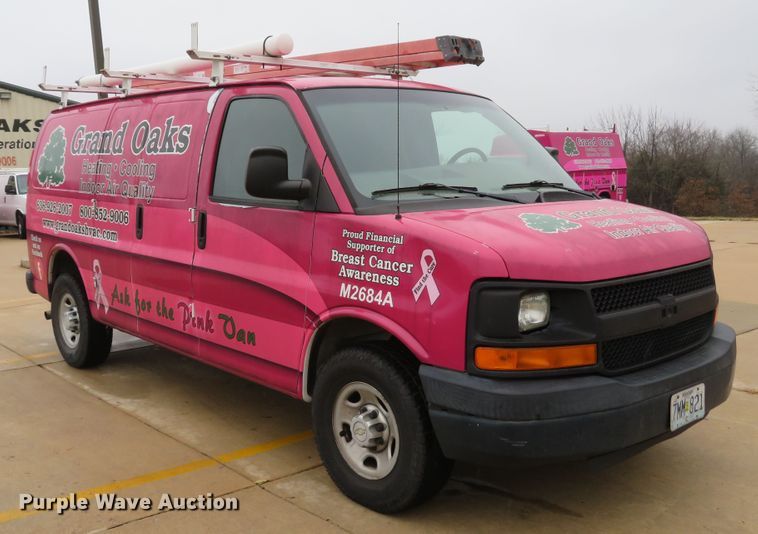 image for item DH1716 2007 Chevrolet Express 3500 van