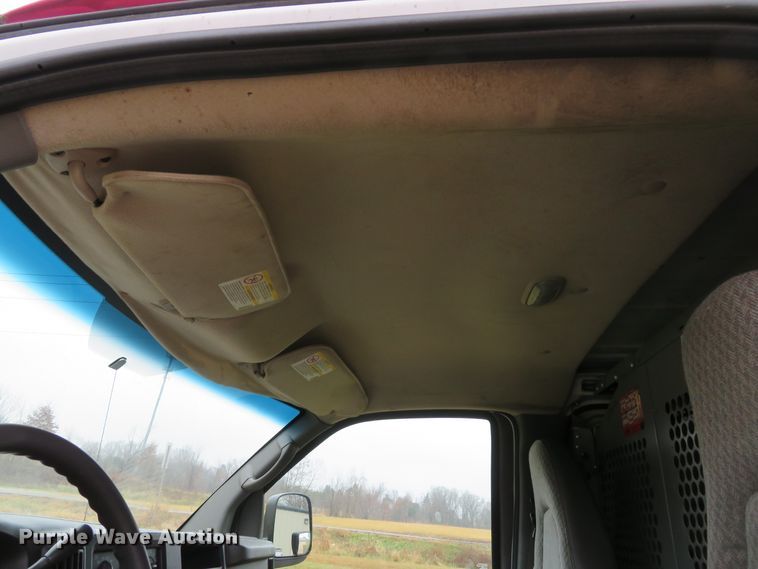 image for item DH1716 2007 Chevrolet Express 3500 van