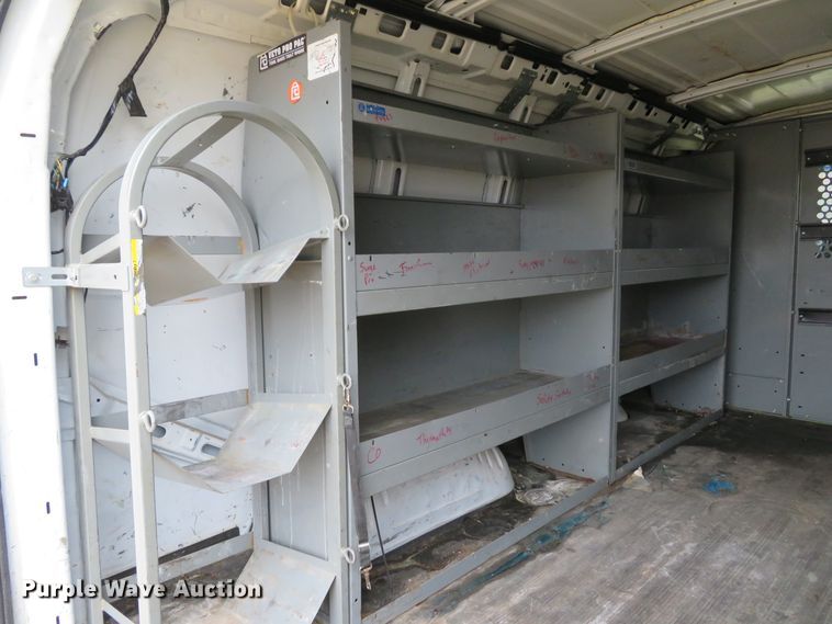 image for item DH1716 2007 Chevrolet Express 3500 van