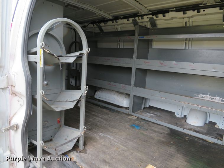 image for item DH1716 2007 Chevrolet Express 3500 van