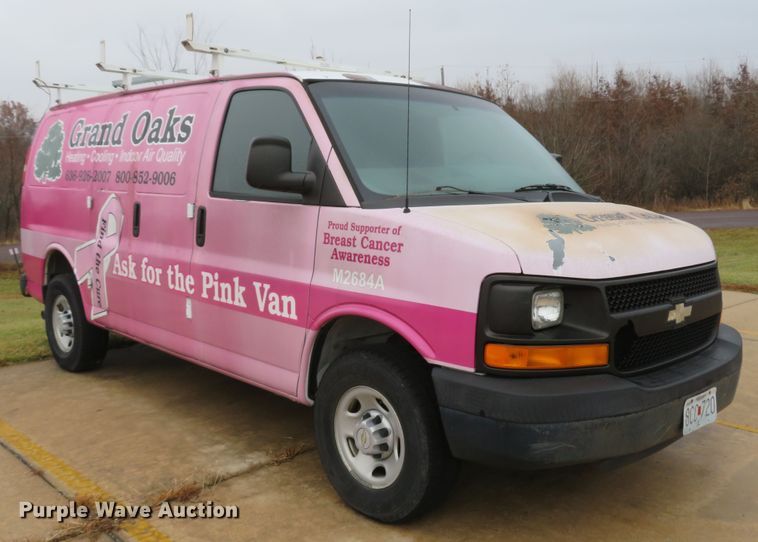 image for item DH1717 2007 Chevrolet Express 3500 van