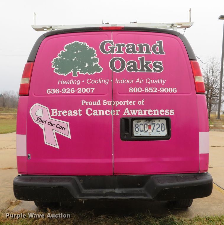 image for item DH1717 2007 Chevrolet Express 3500 van