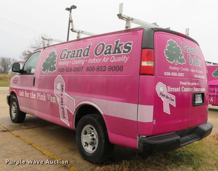 image for item DH1717 2007 Chevrolet Express 3500 van