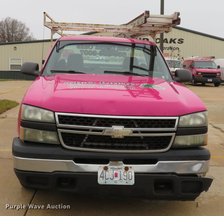 image for item DH1719 2006 Chevrolet Silverado 1500 pickup truck