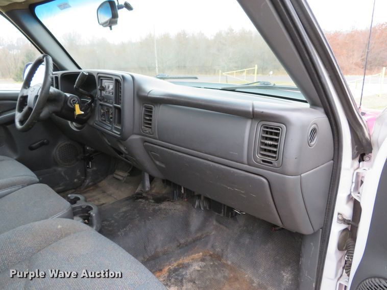 image for item DH1719 2006 Chevrolet Silverado 1500 pickup truck