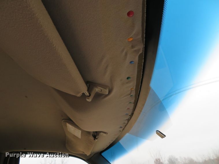 image for item DH1720 2005 Chevrolet Express 3500 van