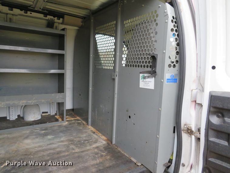 image for item DH1720 2005 Chevrolet Express 3500 van