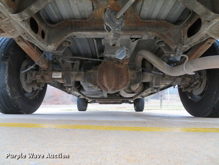 image for item DH1720 2005 Chevrolet Express 3500 van