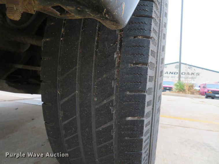 image for item DH1720 2005 Chevrolet Express 3500 van